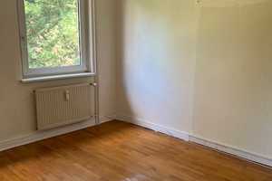 Günstige 2 Zimmer-Wohnung in Salzgitter Gebhardshagen mit Renovierungs-Gutschein – Hassjägerweg 42, 38229 Salzgitter – Vorschaubild 2