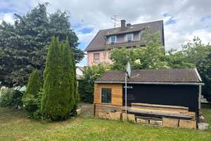 Renovierungsbedürftiges 3-Familienhaus mit guter Substanz am Feldrand in Schöneck – Die vollständige Adresse der Immobilie erhältst du vom Anbieter., 61137 Schöneck – Vorschaubild 2