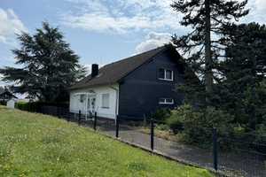 Geräumiges Einfamilienhaus mit großem Gartengrundstück – Hasenheide 6, 55442 Bad Kreuznach (Kreis) – Vorschaubild 1
