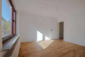 Traumhafte Dachterrasse: Sanierte 2-Zimmerwohnung – Föhrenstraße 27, 28207 Hastedt, Bremen – Vorschaubild 3