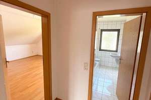 Eins-Zweifamilienhaus in schöner Wohnlage - Kleinkarlbach – Die vollständige Adresse der Immobilie erhältst du vom Anbieter., 67271 Kleinkarlbach – Vorschaubild 11