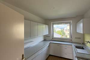 Attraktive 3-Zimmer-Wohnung mit Balkon, Mansarde und Keller sucht Eigentümer oder Kapitalanleger – Hauberrisserstraße 34, 65189 Südost, Wiesbaden – Vorschaubild 9