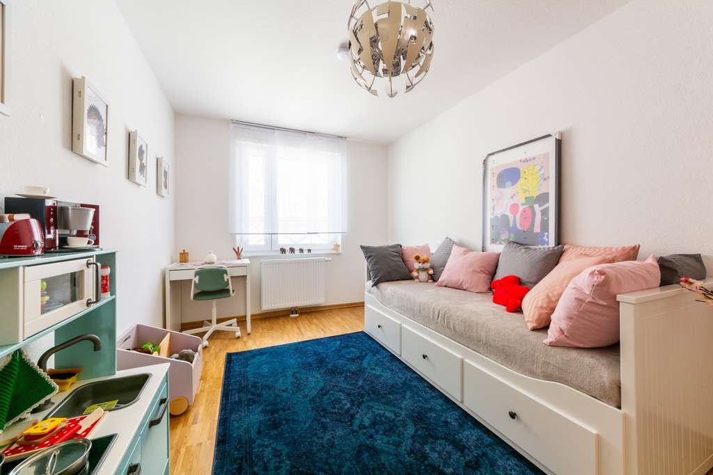 Immobilie in Vogtsburg im Kaiserstuhl - Ankommen und Wohlfühlen: Ihr neuwertiges Zuhause in sehr ruhiger Lage mit viel Platz für die Familie - Bild 4