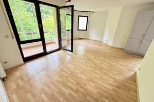 *** DIREKT EINZIEHEN *** BLICK IN DEN SCHLOSSPARK *** Tolle 2 ZKBB mit "Turmzimmer" und Tiefgarage! – Mosburgstr. 8g, 65203 Biebrich, Wiesbaden – Vorschaubild 4