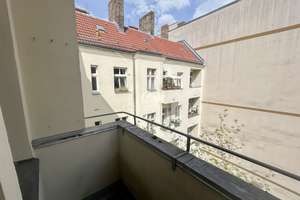 ALTBAUCHARME MIT POTENZIAL: 2-ZIMMER-WOHNUNG MIT BALKON IM 4.OG IN WILMERSDORF I PROVISIONSFREI – Mecklenburgische Straße 87/88, 10713 Wilmersdorf, Berlin – Vorschaubild 17