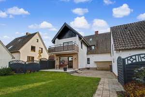 Zweifamilienhaus, EG: ca. 90 qm, OG, DG: ca. 130 qm, in top Zustand! – Die vollständige Adresse der Immobilie erhältst du vom Anbieter., 49324 Melle – Vorschaubild 2