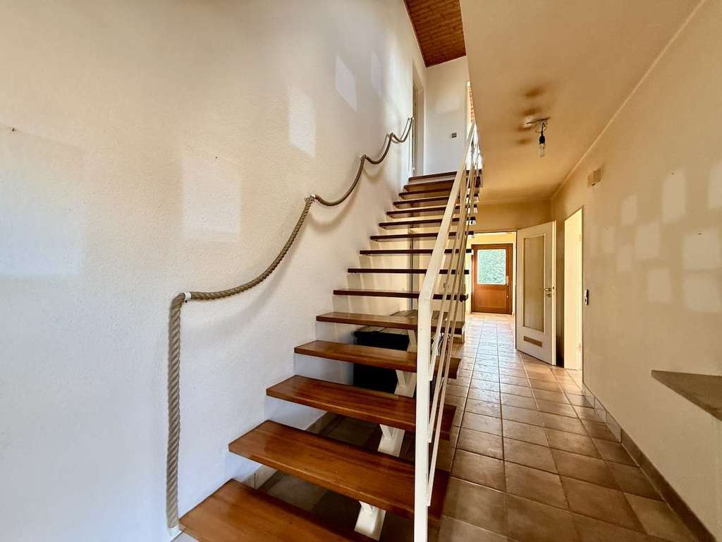 Immobilie in Neustadt am Rübenberge - Ruhig gelegenes Einfamilienhaus mit großzügigerem Garten und viel Gestaltungsspielraum - Bild 1