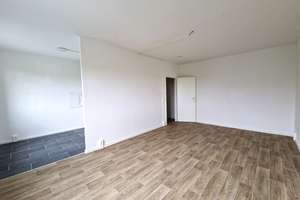1-Zimmer-Wohnung im 4. Obergeschoss zu vermieten – Zschampertaue 16, 4207 Lausen-Grünau, Leipzig – Vorschaubild 3