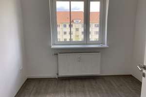 Ihre neue Wohnung: saniertes 1,5-Zimmer-Appartment, sofort anmietbar! – Wendische Str. 33, 23558 Sankt Lorenz Süd, Lübeck – Vorschaubild 2