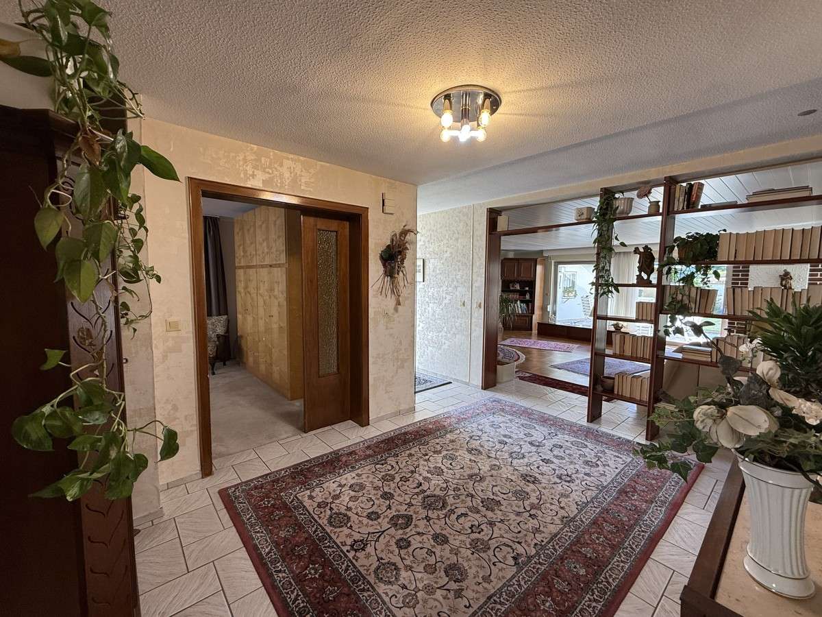 Immobilie in Nidderau - Viel Platz für die große Familie - Raumwunder mit tollem Außenbereich - Bild 7