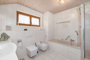 Seltene Gelegenheit! 
Stilvolle 3,5-Zimmer-DG-Wohnung mit Kamin und Garage und toller Aussicht! – Die vollständige Adresse der Immobilie erhältst du vom Anbieter., 75173 Dillweißenstein, Pforzheim – Vorschaubild 11