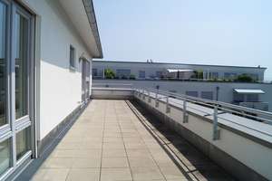 Stilvolle 3-Zimmer-Wohnung mit Einbauküche und Dachterrasse in S-Bahn-Nähe Freiham – Hans-Stützle-Straße 10, 81249 Freiham, München – Vorschaubild 7