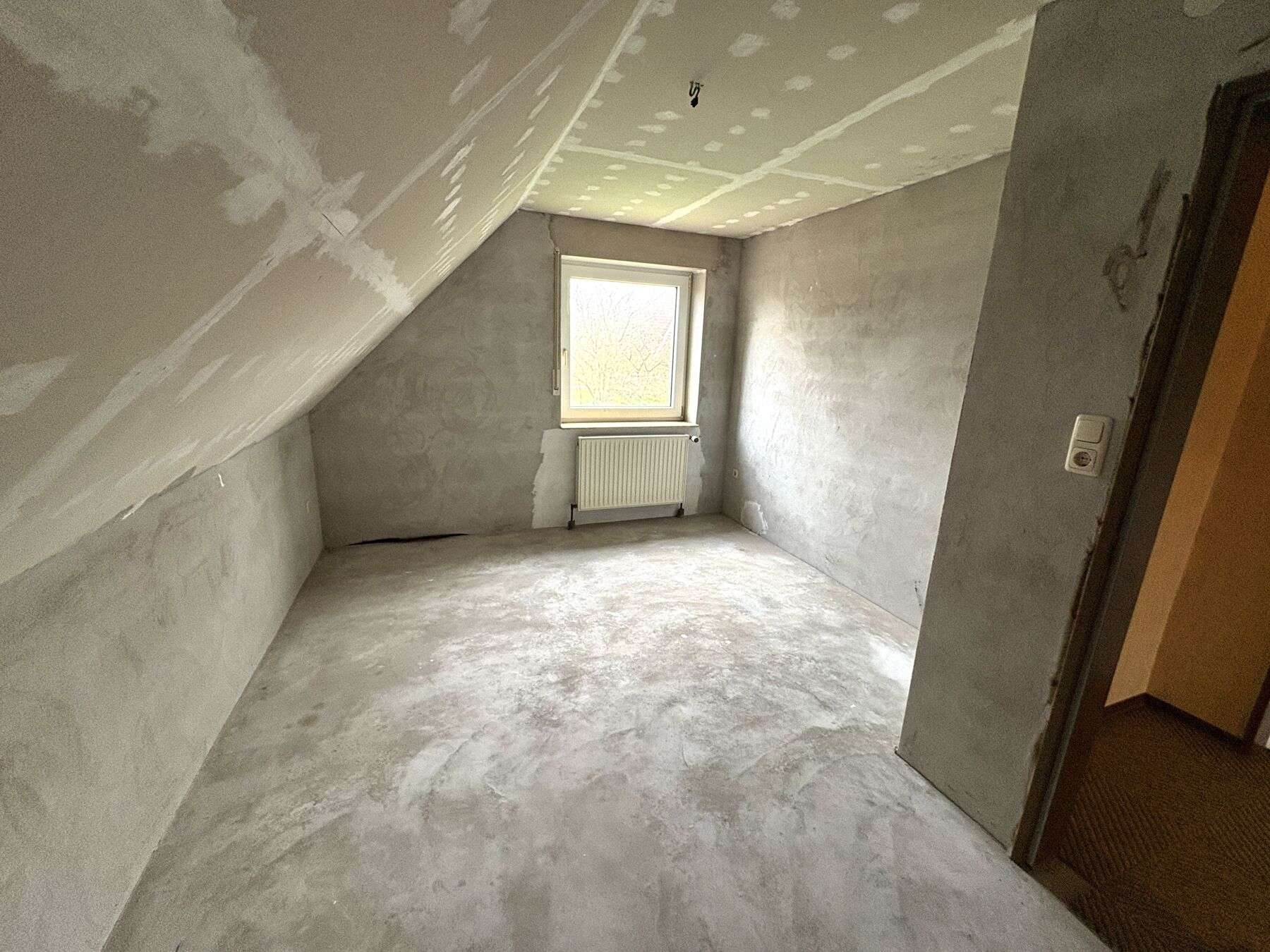 Immobilie in Upgant-Schott - Geräumiges Einfamilienhaus in ruhiger Lage - kurzfristige Übergabe möglich - - Bild 6