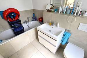 Sehr gute Energiewerte I geräumige 4-Zimmer-Wohnung | Eigener Garten I Parkettboden I – Dinnendahlstr. 16, 45136 Huttrop, Essen – Vorschaubild 22