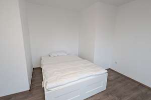 Sonnige 1-Zi-Wohnung mit Balkon, möbliert mit voll ausgestatteter Küche – Alter-St.-Georgs-Platz 9, 80809 Am Riesenfeld, München – Vorschaubild 5
