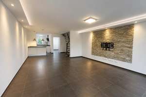 Maisonette 4-Zimmer-Wohnung in Stuttgart-Untertürkheim – Dietbachstraße 30, 70327 Untertürkheim (Ortsteil), Stuttgart – Vorschaubild 3
