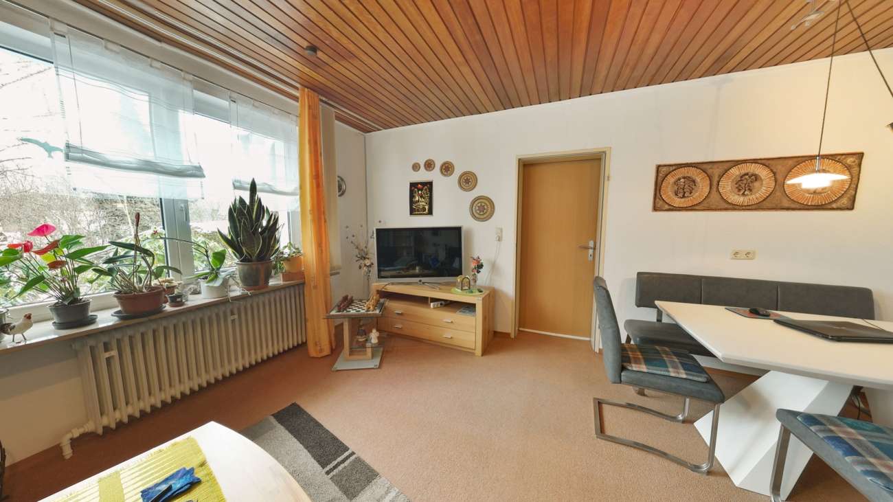 Immobilie in Marktleugast - Ein Haus – alle Freiheiten: Modernisiertes Wohndomizil für Familien oder Mehrgenerationen - Bild 9