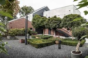 Villa mit zwei autarken Wohneinheiten.
High-End-Ausstattung in begehrter Bestlage von Münster. – Die vollständige Adresse der Immobilie erhältst du vom Anbieter., 48155 Mauritz-Ost, Münster – Vorschaubild 3