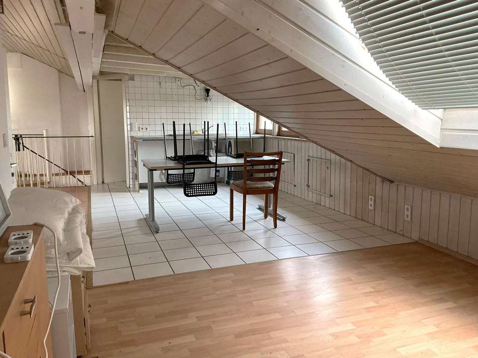 Q9h5NYaqTt3Q26eitnorKQb4-big 2