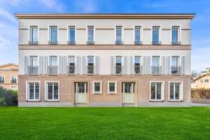 SCHLOSSPARK - RARITÄT - EXKLUSIVE REMISE MIT 3 GESCHOSSEN, HOBBYEBENE UND GROßER GARTENLANDSCHAFT – Die vollständige Adresse der Immobilie erhältst du vom Anbieter., 14471 Potsdam West, Potsdam – Vorschaubild 6