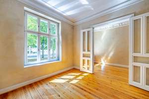 Courtagefrei – Stilvolle Altbauwohnung nahe Altonaer Balkon & Elbe