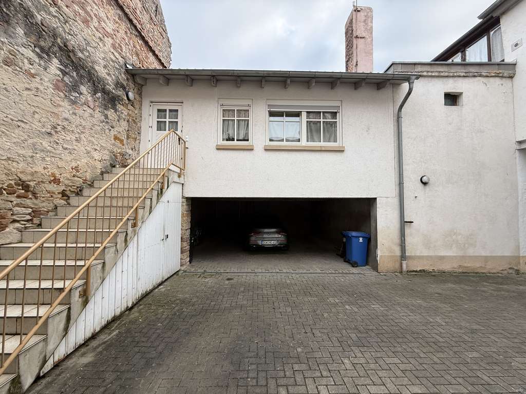 Immobilie in Freinsheim - Kapitalanlage oder Feriendomizil ? 
Kleine, feine Wohnung mitten in der Altstadt von Freinsheim! -  - Bild 0