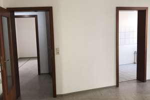 Moderne 2 Raum-Whg. inkl. Balkon, Wohnzimmer, Küche, Diele, großes Bad. – Philippstr. 9, 45327 Stoppenberg, Essen – Vorschaubild 15