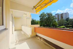 Einziehen und wohlfühlen: helle 3-Zimmer Wohnung mit zwei Balkonen - frisch renoviert! – Die vollständige Adresse der Immobilie erhältst du vom Anbieter., 81737 Neuperlach, München – Vorschaubild 9