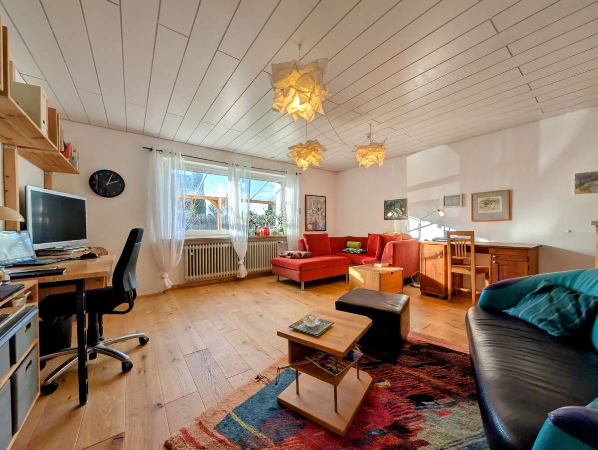 Immobilie in Ellzee - Einfamilienhaus mit Nutzungspotenzial, OG-Terrasse und umfangreichen energetischen Maßnahmen - Bild 4