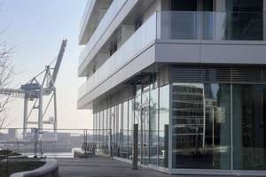 Skylineblick im FIFTYNINE by Hadi Teherani – Am Strandkai 4, 20457 HafenCity, Hamburg – Vorschaubild 7