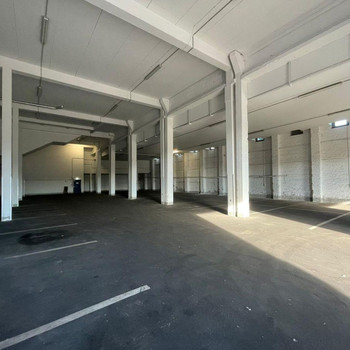 Hallenfläche in Essen | Büroflächen verfügbar | ebenerdige Andienung