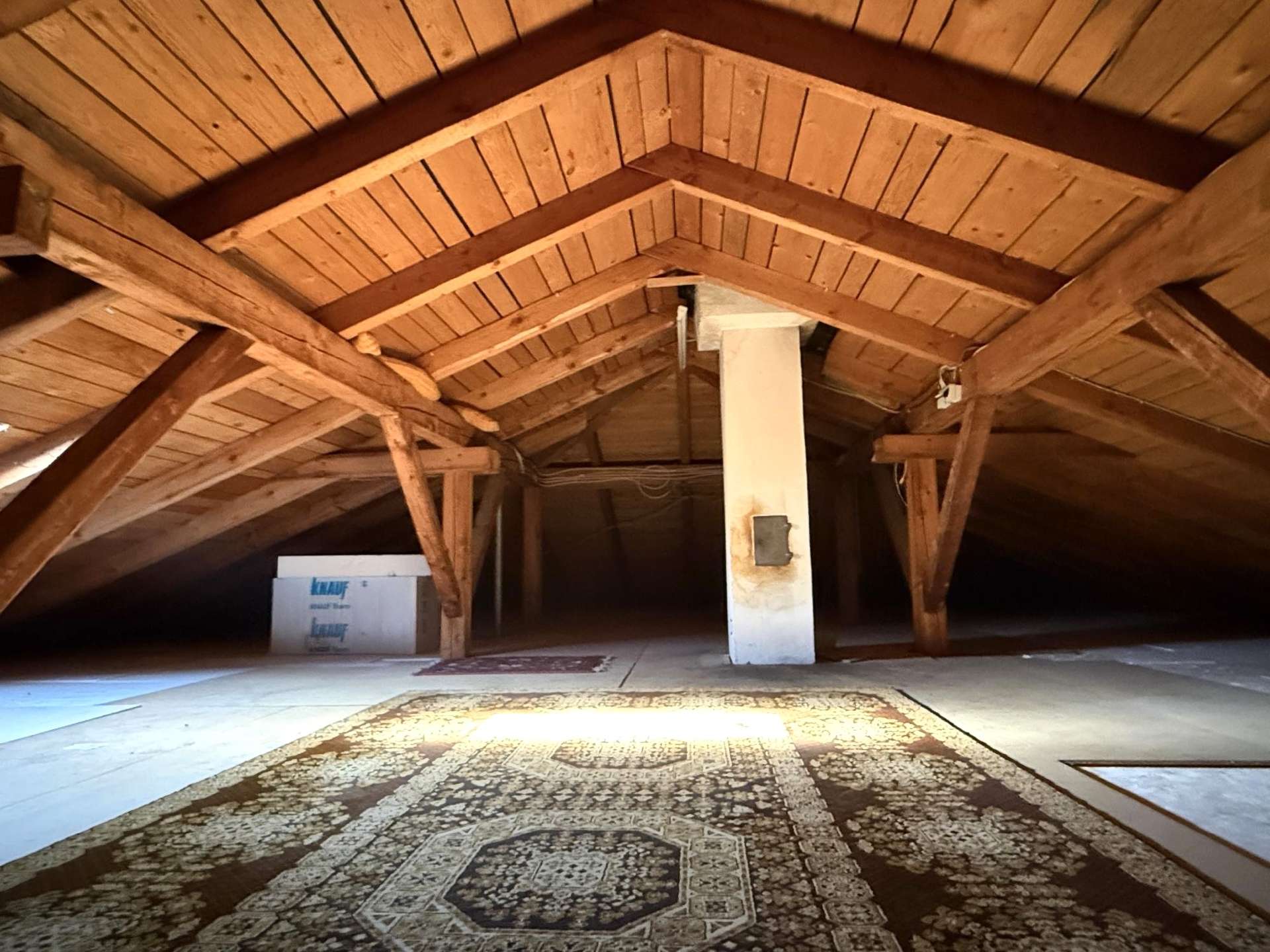 Immobilie in Bayerbach - Wohnen auf einer Ebene.
Großzügiger Bungalow in Siedlungslage - Bild 7