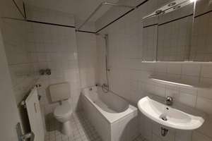 1 ZW WOHNUNG  WANNENBAD KÜCHE (NICHT EINGERICHTET)ZENTRAL  AM WILHELMSPLATZ  LAUFNAH S BAHN FUSSGÄ – BLEICHSTRASSE 51, 63065 Wilhelmschule, Offenbach am Main – Vorschaubild 5