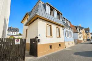 Charmante Doppelhaushälfte mit Potenzial – Ihr neues Zuhause in Frankfurt am Main – 65929 Unterliederbach, Frankfurt am Main – Vorschaubild 1