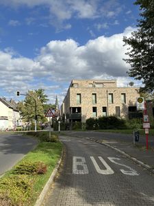 4-Zimmer-Neubau Wohnung zentral aber ruhig in Krefeld-Bockum