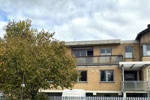 Schickes, modernes 2-Familienhaus mit drei Garagen in 52382 Niederzier – Die vollständige Adresse der Immobilie erhältst du vom Anbieter., 52382 Niederzier – Vorschaubild 1