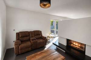 Hochwertiges Wohnhaus mit Einliegerwohnung, Sauna & Kamin in Wolfsburg-Ehmen – Die vollständige Adresse der Immobilie erhältst du vom Anbieter., 38442 Ehmen, Wolfsburg – Vorschaubild 7