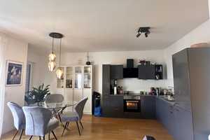 Stilvolle 2-Raum-Wohnung mit Balkon und Einbauküche in bester Lage Düsseldorfs – Merowingerstraße 32, 40223 Düsseldorf – Vorschaubild 4