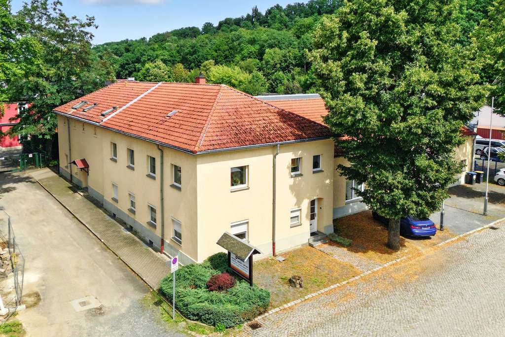 Immobilie in Pirna - Mehrfamilienhaus mit Gewerbe in schöner Lage in  Pirna - Bild 0