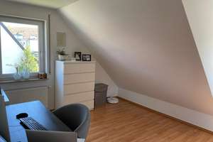 3,5-Zimmer-Wohnung mit EBK und Balkon in Bempflingen – Die vollständige Adresse der Immobilie erhältst du vom Anbieter., 72658 Bempflingen – Vorschaubild 3