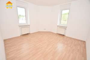 Gemütliche Wohnung mit Tageslichtbad und Dusche – Riemenschneiderstraße 6, 9125 Harthau, Chemnitz – Vorschaubild 1