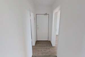 Große 3-Zimmer-Wohnung mit BALKON und viel Lichteinfall – Lahrkampstraße 2, 33104 Schloß Neuhaus, Paderborn – Vorschaubild 12