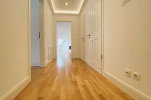 Zeitnah bezugsfrei! Kamin | Lift | Loggia | Bad en suite + Gäste-WC | 2015 hochwertig saniert – Die vollständige Adresse der Immobilie erhältst du vom Anbieter., 4105 Zentrum-Nord, Leipzig – Vorschaubild 4