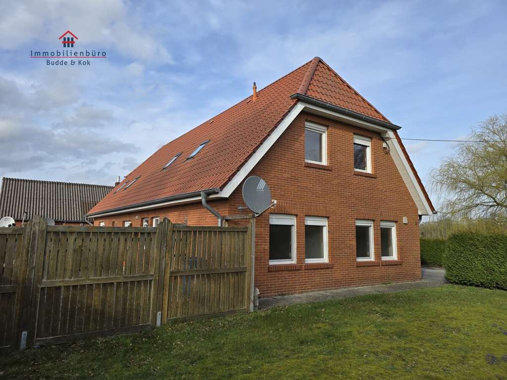 Immobilie in Friesoythe - Mehrfamilienhaus (3 Wohneinheiten) mit großem Grundstück im Außenbereich von Friesoythe - Bild 0
