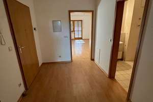Charmante 2-Zimmer-Erdgeschosswohnung mit Blick auf die Regen!  – Bayerwaldstraße 35, 93059 Steinweg-Pfaffenstein, Regensburg – Vorschaubild 1