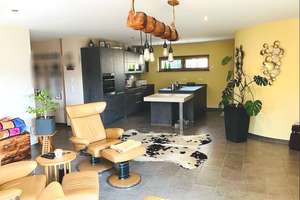 EINZIGARTIGE LAGE: Umfassend energetisch modernisiertes Haus mit 4 Wohnungen und sonnigem Garten im  – Die vollständige Adresse der Immobilie erhältst du vom Anbieter., 96106 Ebern – Vorschaubild 8