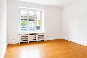Charmante Altbauwohnung in Golzheim - nur 2 Minuten zum Rhein / Loggia – 40474 Golzheim, Düsseldorf – Vorschaubild 4