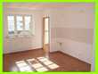 Große, sonnige Wohnküche mit Erkerbereich - Bad mit Fenster - Balkon