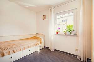 BRUMANI | Moderne energieeffiziente Doppelhaushälfte in ruhiger Lage in Kenzingen – Die vollständige Adresse der Immobilie erhältst du vom Anbieter., 79341 Kenzingen – Vorschaubild 6