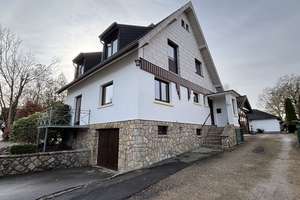 Einfamilienhaus mit 3 vermieteten Wohnungen – Die vollständige Adresse der Immobilie erhältst du vom Anbieter., 52159 Roetgen – Vorschaubild 2